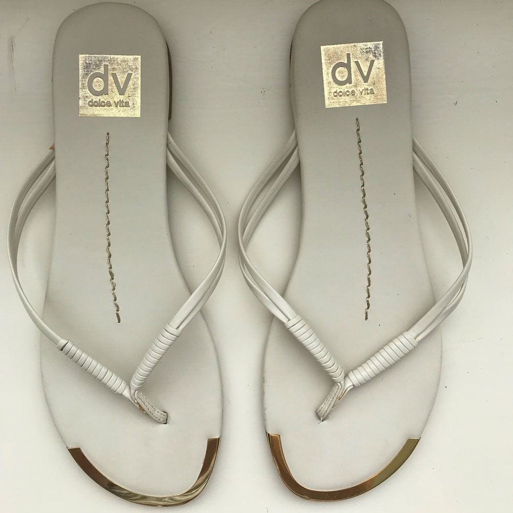 DV by Dolce Vita “Dania” Flip Flops